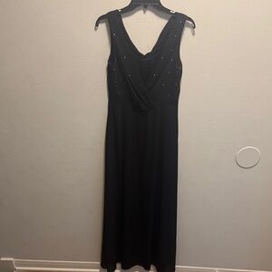 Elegant Black Sleeveless Maxi Dress